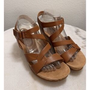 Baretraps Freesia Cork Wedge Sandals Brown Adjustable Strap Size 9.5 M Cognac